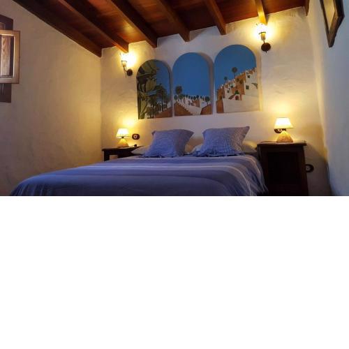 Wunderschönes Ferienhaus in La Sorrueda mit Terrasse, Whirlpool und Grill
