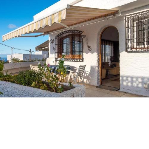 Wunderschönes Ferienhaus in Los Realejos mit Großer Terrasse und Neben dem Strand