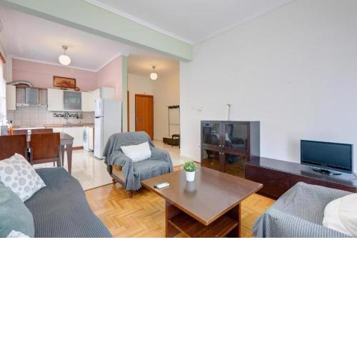 Xarilaou's Two-Bedroom Treasure in Thessaloniki