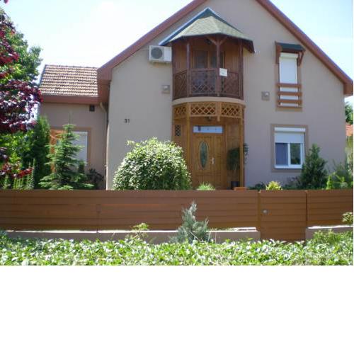Xénia Apartman