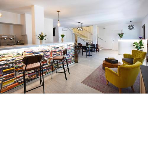 Xenia Hotel
