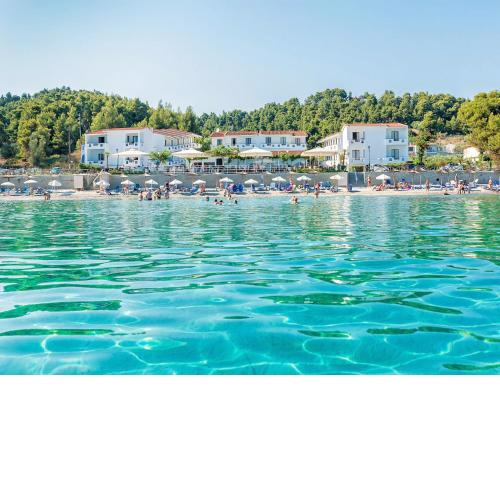 Xenios Dolphin Beach Hotel