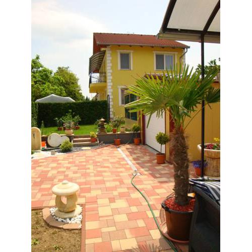 YELLOW APARTMAN