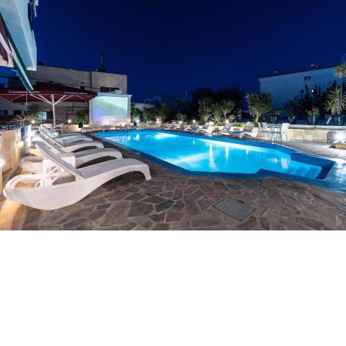 Yianna Hotel