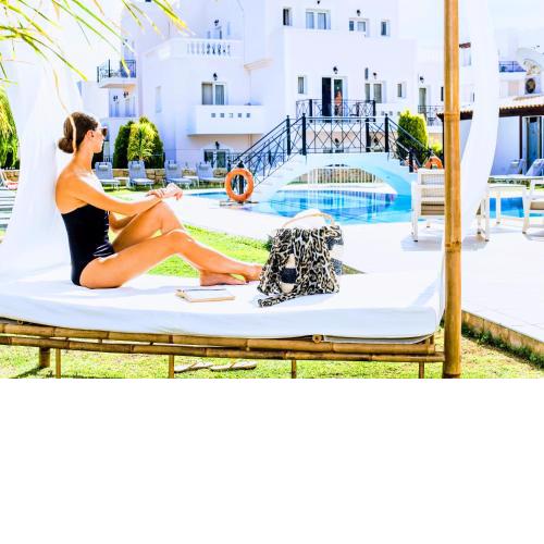 Yiannis Manos Hotel Resort