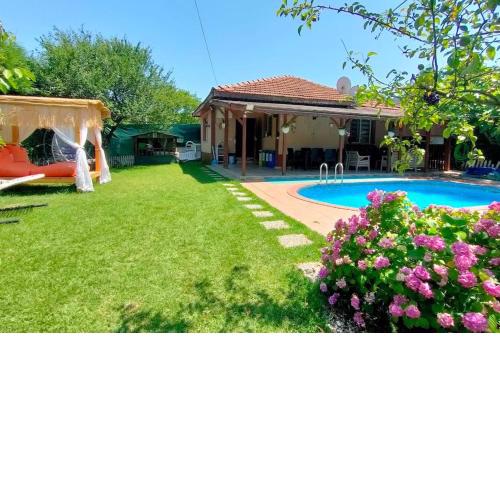Yildiz Family Village House -ısıtmalı havuzlu Sapanca