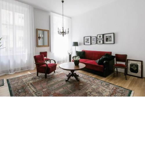 Your Gorgeous and Spacious Dream Home In Budapest