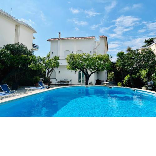 YourHome - Villa Sorrento