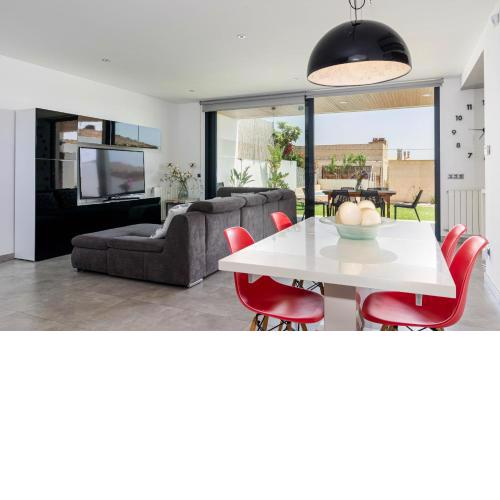 YourHouse Casa Llubi, air conditioned town house in Majorca north