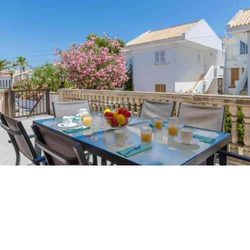 YourHouse Villa Canta town house