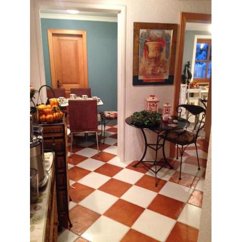Yve Guesthouse