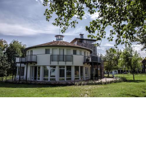 Zamárdi Sirály Apartmanok