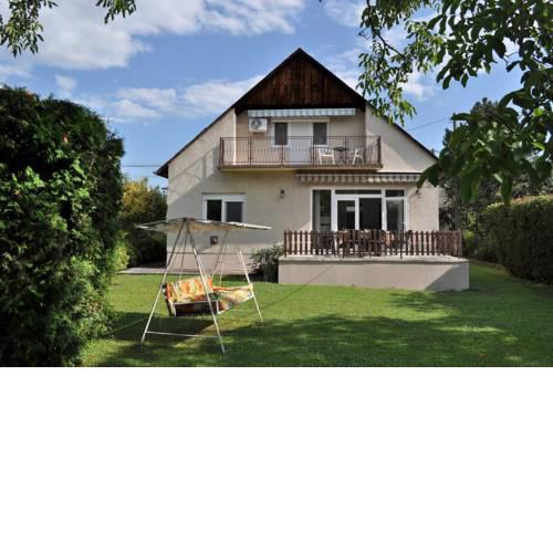 ZÁMOR HOLIDAY HOUSE
