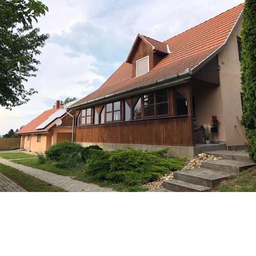 Zamunda House Zamardi