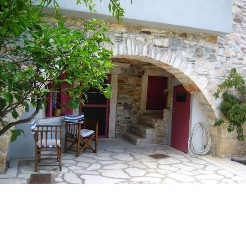 Zas Traditional Apartment for 3