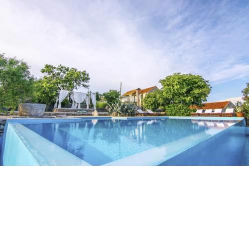 Zavala Villa Sleeps 8 Pool WiFi