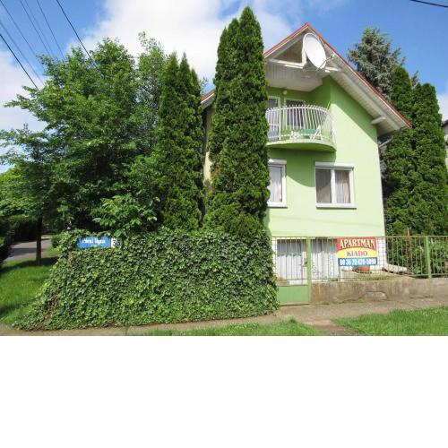 Zöld Apartmanház