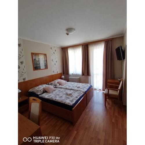 Zöld Béka Wellness Apartmanok I.