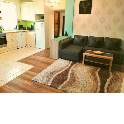 Zöldalma Apartman