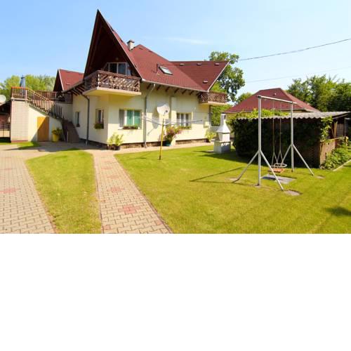 Zsuzsanna Apartmanház