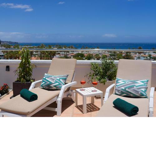 Zweistöckiges Penthouse mit privater Dachterrasse