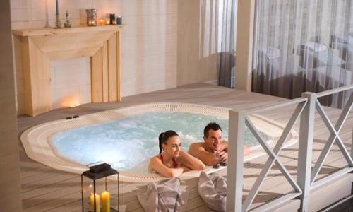 Baltské more na pláži: Neptuno Resort & Spa **** s polpenziou, neobmedzeným wellness a vyžitím pre deti