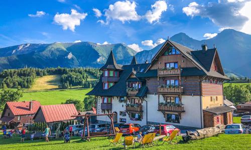 Belianske Tatry: Ždiar v ocenenom Wellness Penzióne Strachan *** s wellness, polpenziou a aktivitami + drink