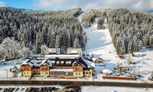Beskydy: 3* Hotel Bauer s polpenziou, neobmedzeným wellness (bazén, vírivka, 3 sauny) a zľavovou kartou