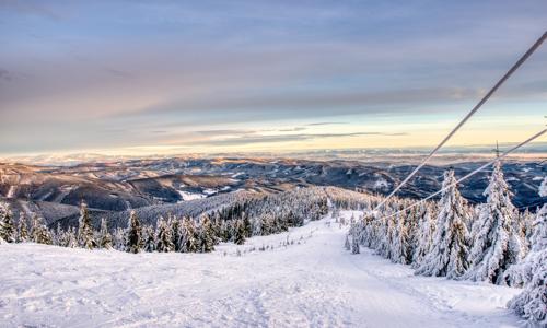 Beskydy 3,4 km od skiareálu: Horní Bečva v Penzióne Staré časy s raňajkami či polpenziou a privátnou vírivkou