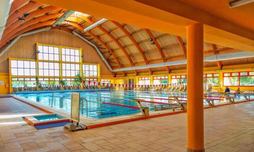 Celldömölk: Vulkán Wellness Hotel **** v Mobile house s termálnymi kúpeľmi neobmedzene (9 bazénov + 4 sauny)