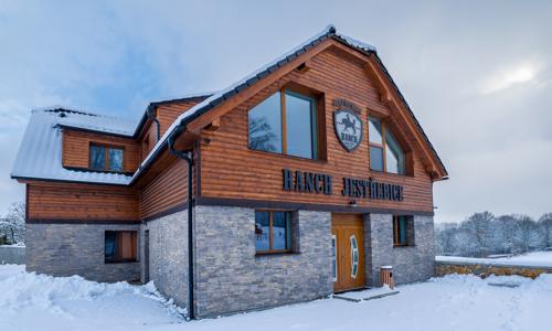 Česká Sibír: Ranch Jestřebice s raňajkami či polpenziou, bazénom, wellness centrom a ochutnávkou špecialít