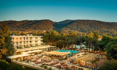 Chorvátsko: Stari Grad v [PLACES] Hvar Hoteli by Valamar *** s polpenziou, vonkajšími bazénmi + pláž a program