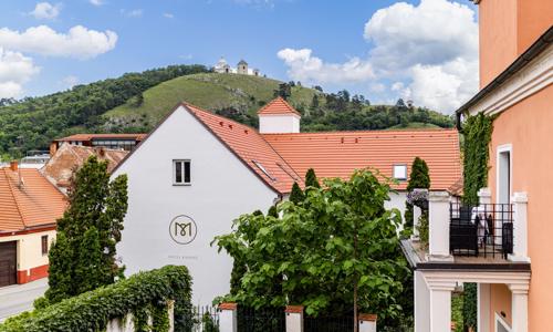 Dovolenka na južnej Morave blízko Pálavy: Historické centrum Mikulova v Hoteli Radost s bufetovými raňajkami