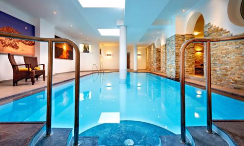 Dovolenka snov pri Zellskom jazere: Hotel Tauernhof Kaprun **** s polpenziou a wellness + zľavy na atrakcie