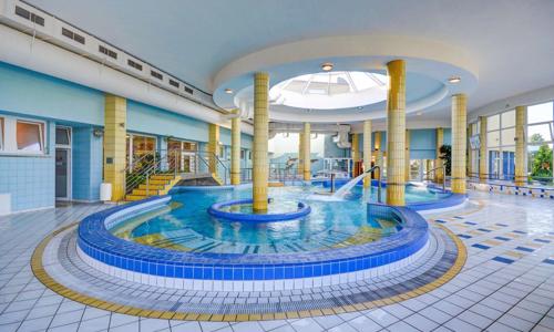 Dunajská Streda: Hotel Thermalpark *** s polpenziou a neobmedzeným vstupom do termálnych kúpeľov s 10 bazénmi