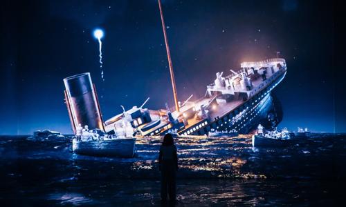 Frankfurt: Strhujúca výstava Legenda o Titanicu s virtuálnou realitou a pôsobivými projekciami + ubytovanie