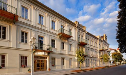 Františkovy Lázně: Badenia Hotel Praha *** s polpenziou, neobmedzeným wellness a liečebnými procedúrami