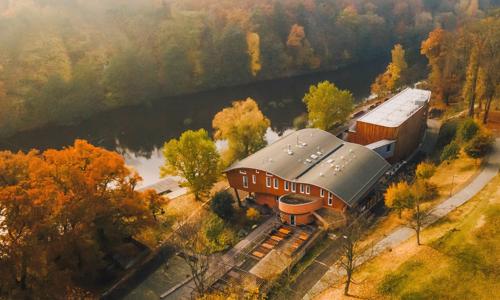 Historická Kadaň blízko hradu i kláštora: Hotel Split **** priamo na brehu rieky Ohře s polpenziou a wellness