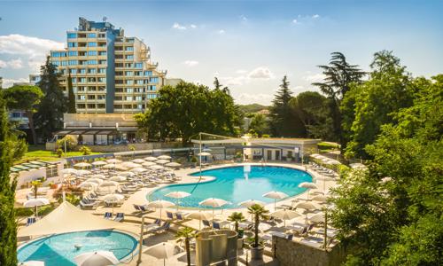 Istria pri pláži: Poreč v apartmáne vo Valamar Diamant Residence *** s bazénmi a programom + deti zadarmo