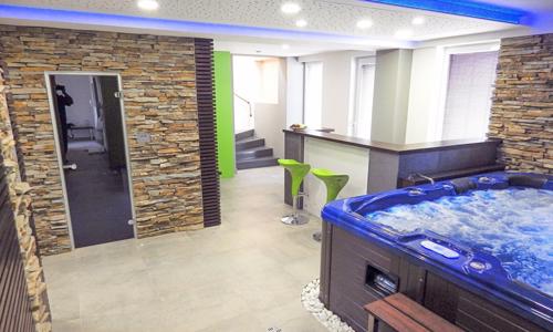 Južné Čechy pri CHKO Třeboňsko: Hotel Lucia *** s raňajkami, fľašou Frizzante, darčekom a zľavami na wellness