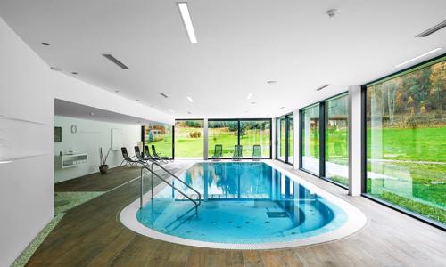 Karlove Vary: Cihelny Golf Resort **** s polpenziou + wellness centrum (bazén, vírivka a 4 sauny) neobmedzene