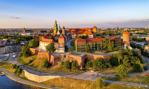 Krakov v historickom centre v Aparthoteli Rakowicka Residence **** s bufetovými raňajkami + vstup do aquaparku