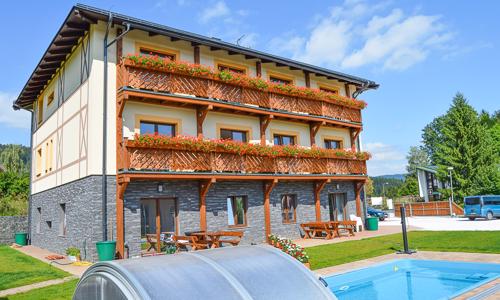 Krkonoše: Janské Lázně 2 km od Chodníka korunami stromov v Residencii Ruth *** s raňajkami, bazénom + wellness