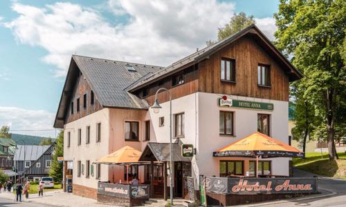 Krkonoše: Pobyt v Hoteli Anna *** s chutnou polpenziou + zľava na wellness Rímske kúpele a masáže