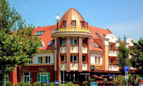 Kúpele Hajdúszoboszló v Hoteli Járja *** s polpenziou, neobmedzeným wellness a vstupom do bazénov Aqua Palace