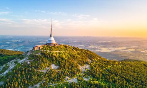 Liberec pri priehrade a 3 km od centra: Pobyt v Hoteli Fabrica *** s raňajkami formou bufetu