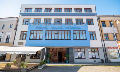 Litomyšl v historickom centre len 550 m od zámku v Hoteli Zlatá Hvězda **** s polpenziou + úschovňa bicyklov