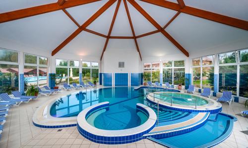 Maďarsko 200 m od kúpeľov: Aqua-Spa Konferencia és Wellness Hotel **** s polpenziou a wellness neobmedzene