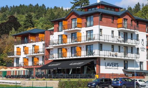 Mariánske Lázně: Luxusný Hotel Queens **** s neobmedzeným wellness centrom (bazén, vírivka, sauny) + polpenzia