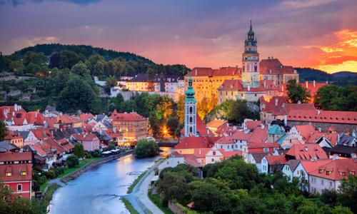 Nádherný Český Krumlov len 5 minút chôdze od historického centra v útulnom Penzióne Hornička + raňajky